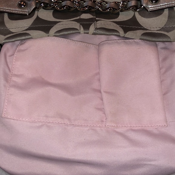 Gorgeous Coach gray an silver leather pink lining 12x10x3 9” drop strap - Picture 7 of 11